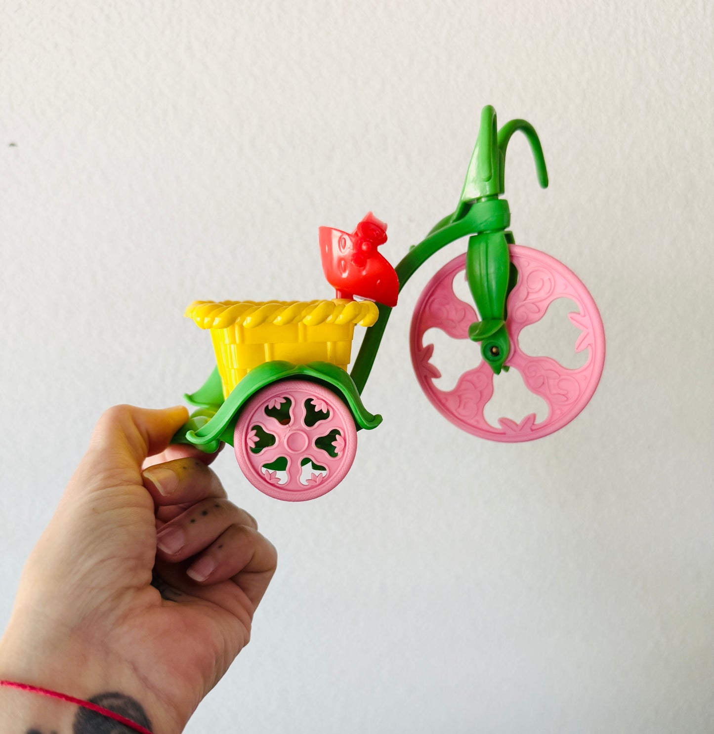 Vintage Strawberry Shortcake Berry Cycle Tricycle