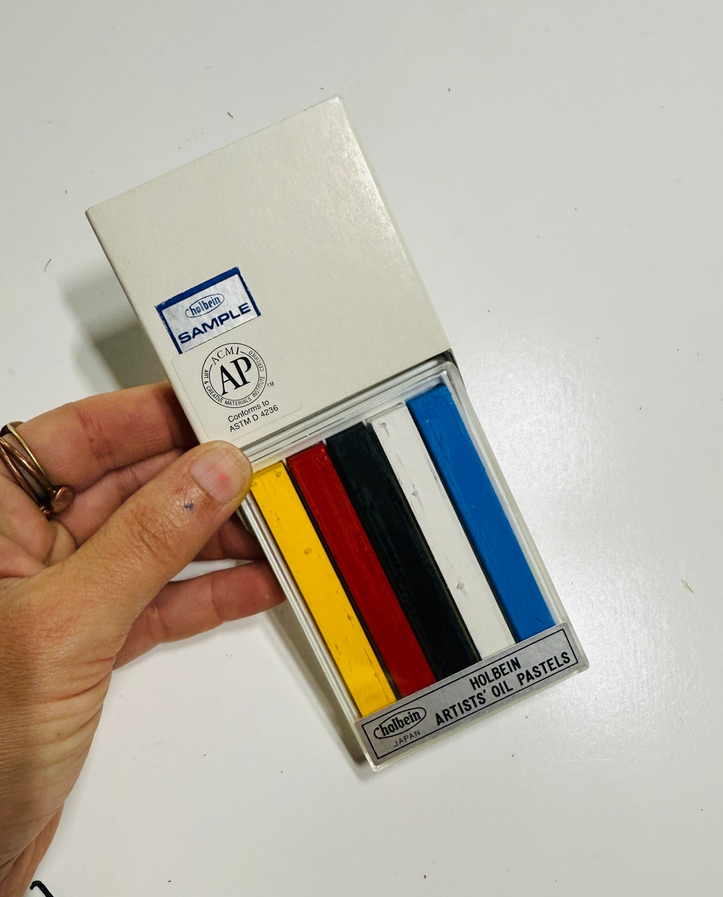 Holbein Artists’ Oil Pastels