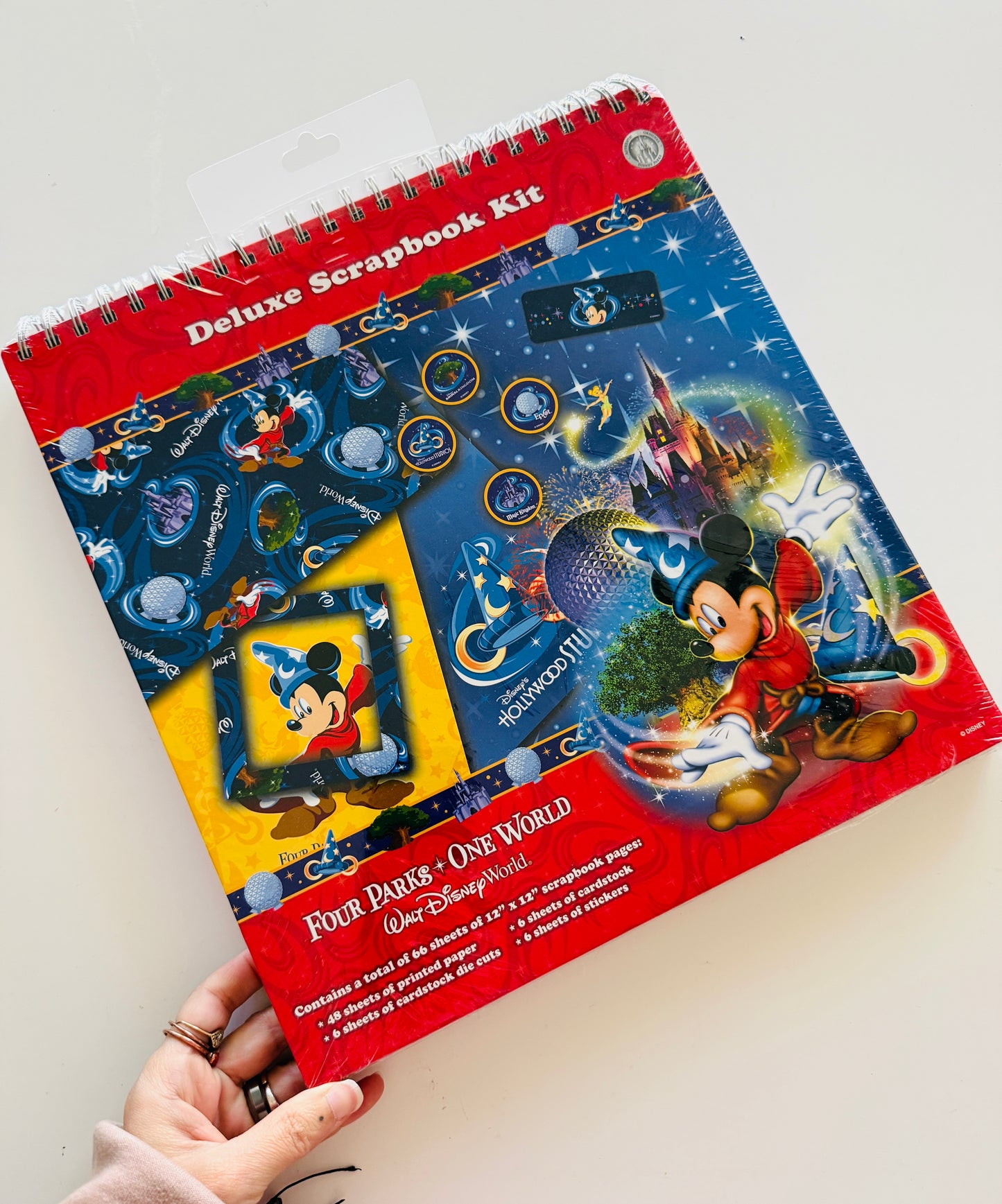 Disney Deluxe Scrapbook Kit