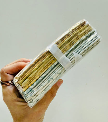 Yuletide Sparkle Batik Fat Quarter Pack